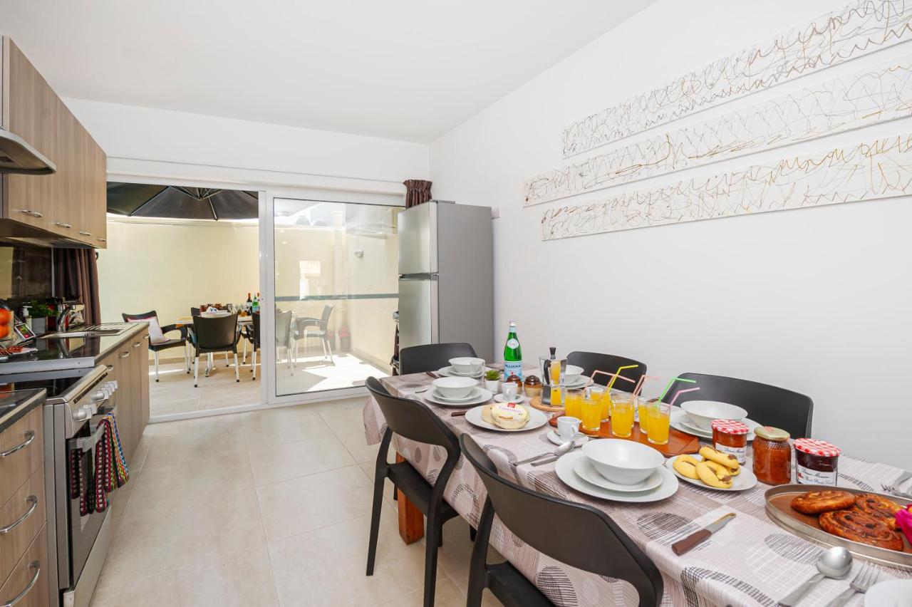 Summer Breeze 3 Bedroom Family Maisonette With Sunny Terrace In Mellieha - By Getawaysmalta Zewnętrze zdjęcie