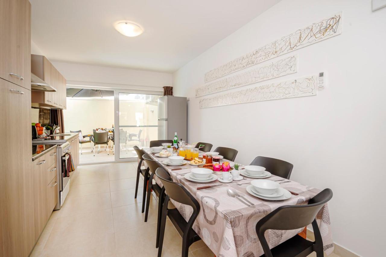 Summer Breeze 3 Bedroom Family Maisonette With Sunny Terrace In Mellieha - By Getawaysmalta Zewnętrze zdjęcie
